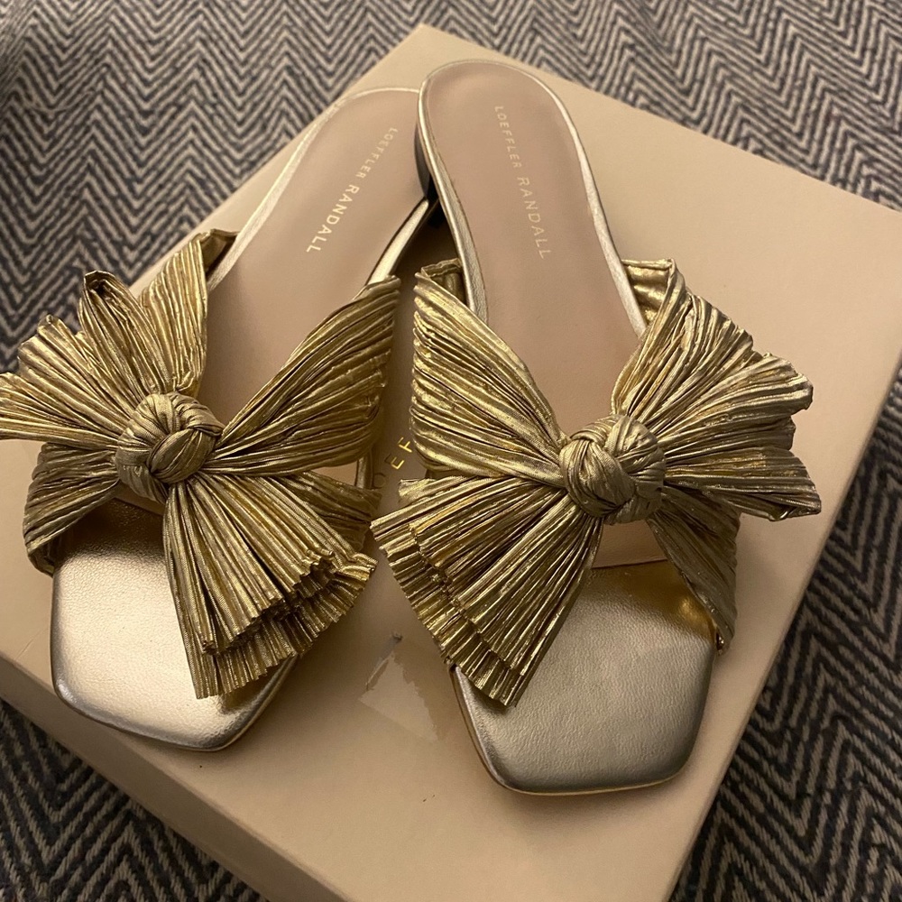 Loeffler Randall Flats size 7 never worn